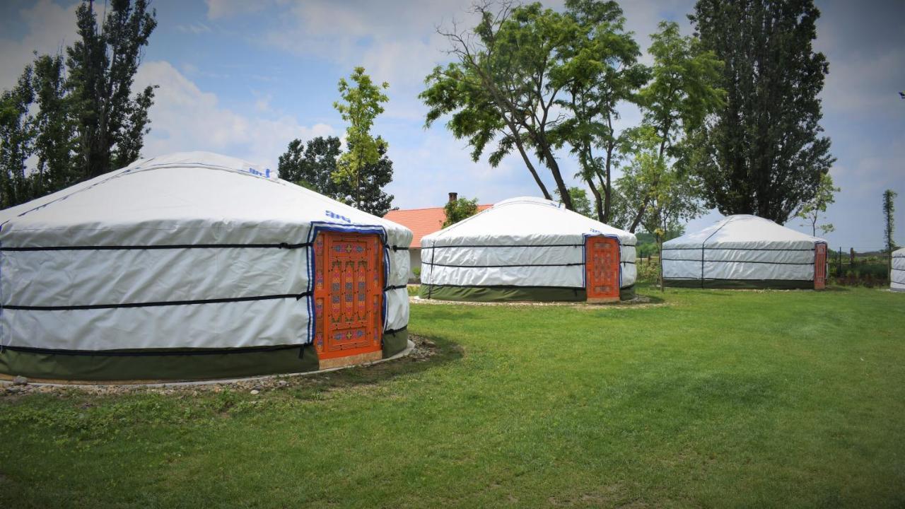 Hotel Club Tisza Lakitelek Kültér fotó